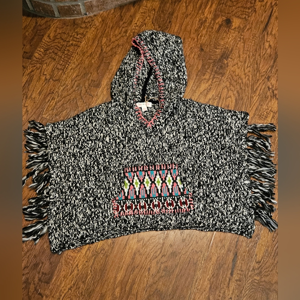 Mimi & Maggie Poncho NWT, Girl's one size (4-6)